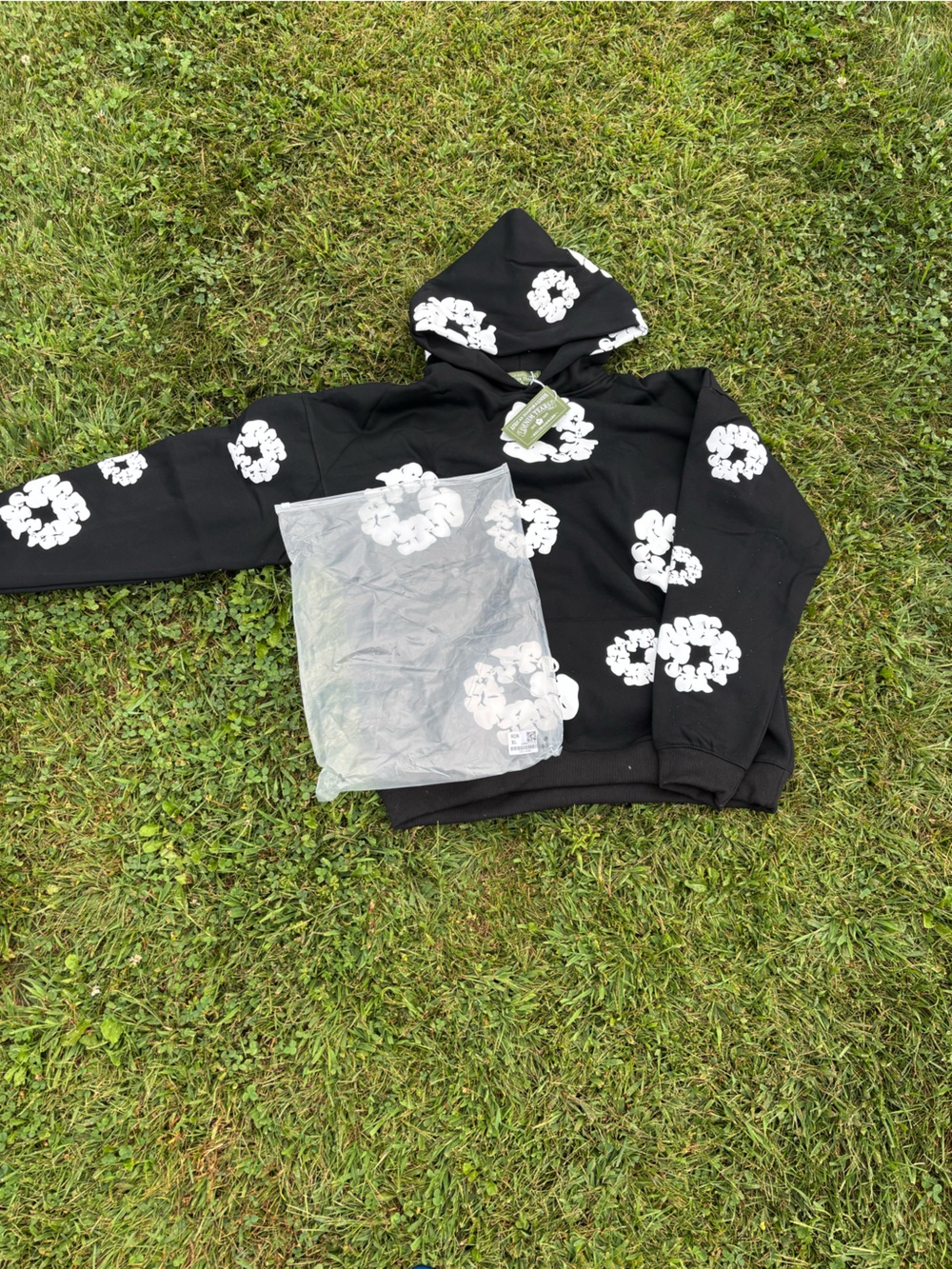 Designer 100% Cotten hoodie flower brand new